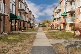 1186 Worcester Rd Unit 231, Framingham, MA 01702
