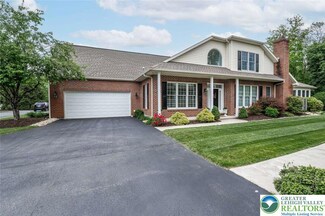 4741 Pinehurst Cir Unit 10, Center Valley, PA 18034