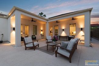 210 W Acapulco St, South Padre Island, TX 78597