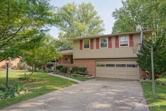 4155 Ridgetop Dr, Bellbrook, OH 45305