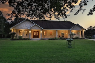 7044 Racehorse Dr, Waller, TX 77484