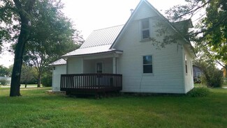 403 E University St, Muscoda, WI 53573