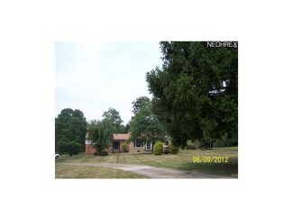 1066 S 15th St, Sebring, OH 44672