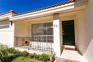 951 Washington St, Hollywood, FL 33019