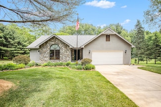 111 Carriage Hill Dr, Battle Creek, MI 49017
