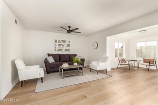 2350 W Rue de Lamour Ave, Phoenix, AZ 85029