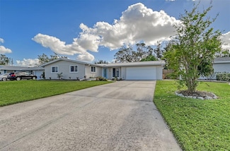 3442 Fairview Dr, Sarasota, FL 34239