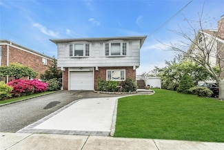 171 Westside Ave, Freeport, NY 11520