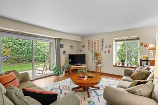 2827 Century Harbor Rd Unit 2, Middleton, WI 53562