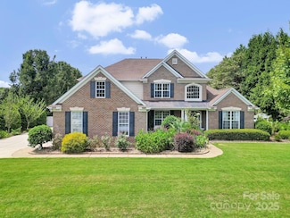 2210 Legacy Oak Dr, Waxhaw, NC 28173