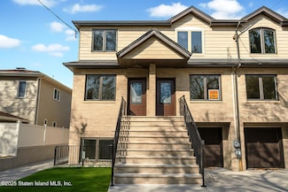 2437 Victory Blvd, Staten Island, NY 10314