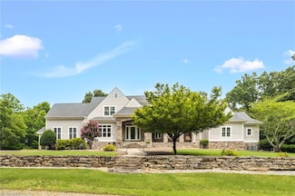 109 Bramble Dr, Jamestown, NC 27282