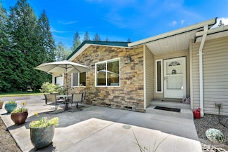 9019 Salmon Creek Ln, Blaine, WA 98230