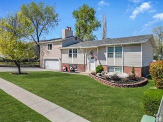 1886 W Ben Air Dr, Taylorsville, UT 84129