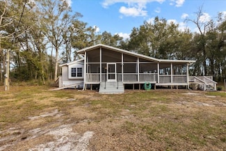 8904 240th St, O'Brien, FL 32071