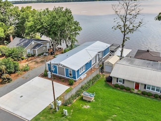252 N Spring Creek Cir, Cobb, GA 31735