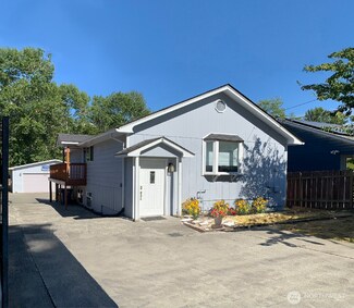 5910 21st Ave SW, Seattle, WA 98106