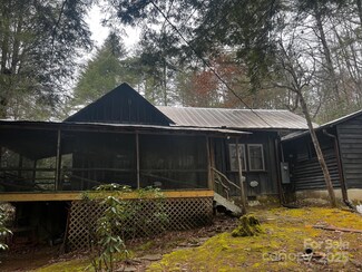 1111 Reasonover Rd, Cedar Mountain, NC 28718