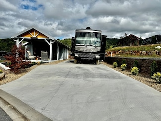 307 Sunset View Trail, Franklin, NC 28734