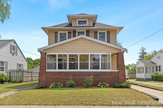 2468 Central Ave SW, Wyoming, MI 49519
