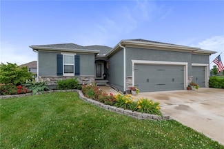 1000 SE Auburn Ct, Blue Springs, MO 64014