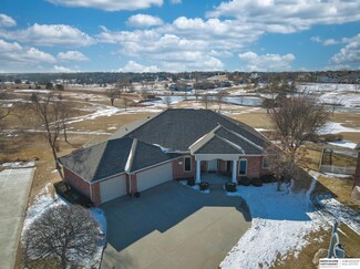 10208 S 173rd Cir, Omaha, NE 68136