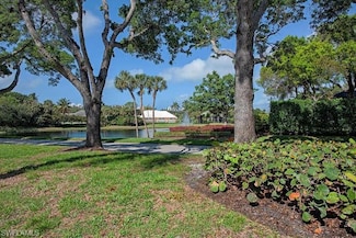 853 Tanbark Dr Unit 103, Naples, FL 34108