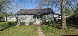 226 Charles St, Licking, MO 65542