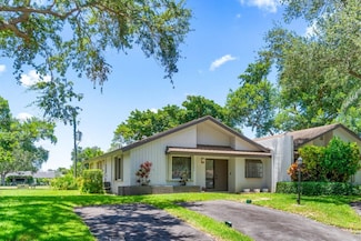3693 Arelia Dr N, Delray Beach, FL 33445