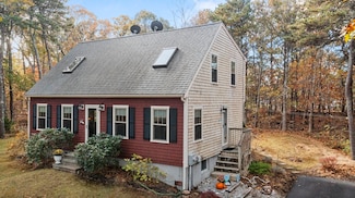 100 Orchard Dr, Eastham, MA 2642