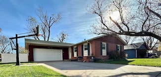 1508 Ranch Rd, McPherson, KS 67460