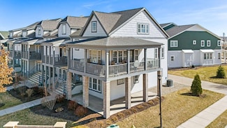 910 Whitwam Dr, St. Joseph, MI 49085