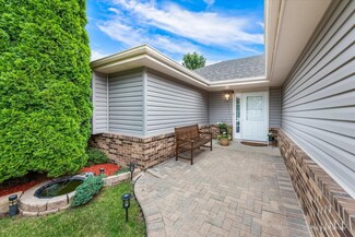 1600 Kaimy Ct, Aurora, IL 60504