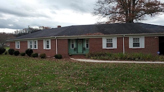 206 Altizer St, Richlands, VA 24641