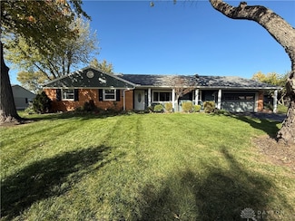 255 Gershwin Dr, Dayton, OH 45458