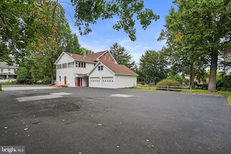 54 S High St, Biglerville, PA 17307
