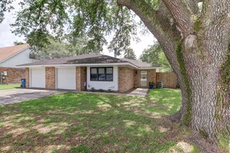 817 Dulles Dr, Lafayette, LA 70506