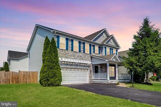 18542 Quantico Gateway Dr, Triangle, VA 22172