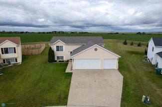 462 Maple Point Blvd, Mapleton, ND 58059