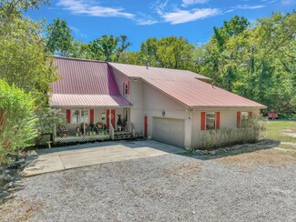 7004 Vanderbilt Rd, Old Hickory, TN 37138