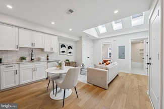 2606 41st St NW Unit 5, Washington, DC 20007