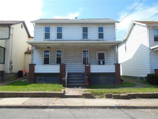 1714 W Railroad St, Carnegie, PA 15106