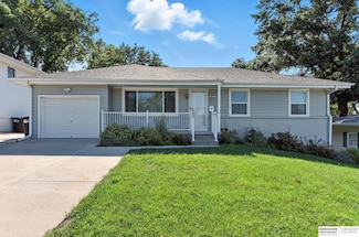 4922 S 90th St, Omaha, NE 68127