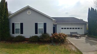 1950 Hawkcrest Ct, Winston Salem, NC 27127