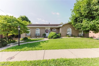 244 Scenery Dr, Weirton, WV 26062