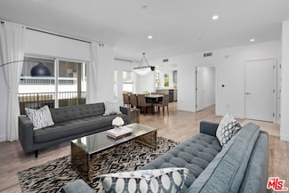 1420 N Laurel Ave Unit 201, West Hollywood, CA 90046