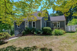 106 Gilbert Rd, East Weymouth, MA 02189