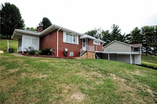 29 Mannina Ave, Dunlevy, PA 15432