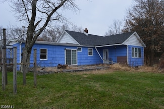 92 Oak Grove Rd, Flemington, NJ 08822