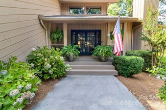 13 Heritage Dr, Clover, SC 29710